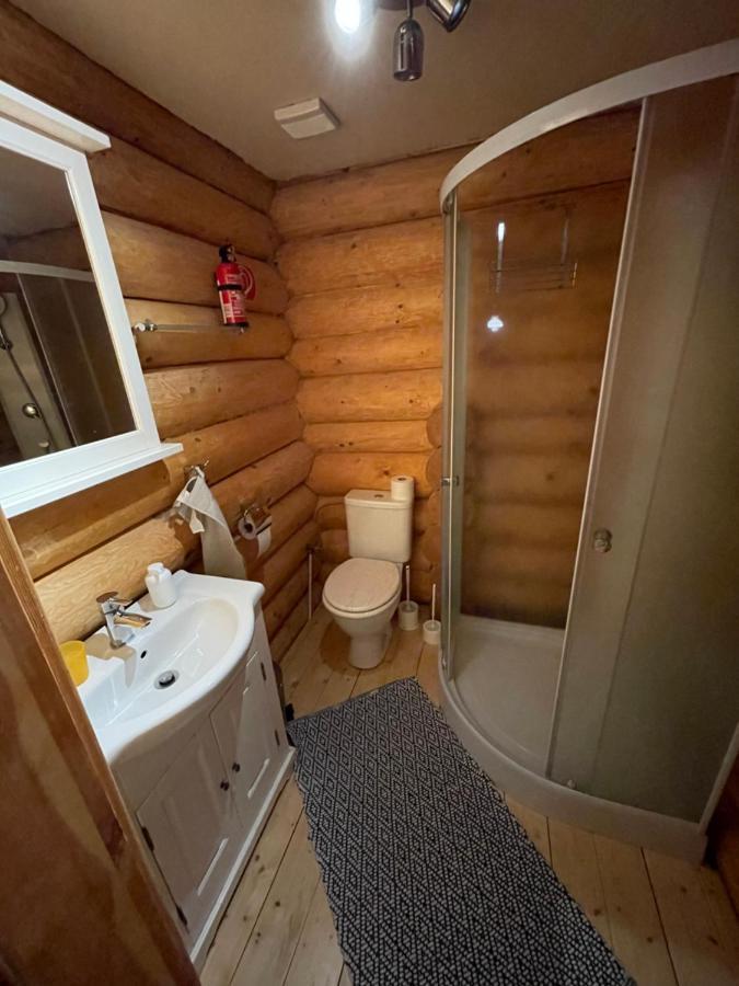 Trinity Log Cabin Wellness Resort Strba Ngoại thất bức ảnh