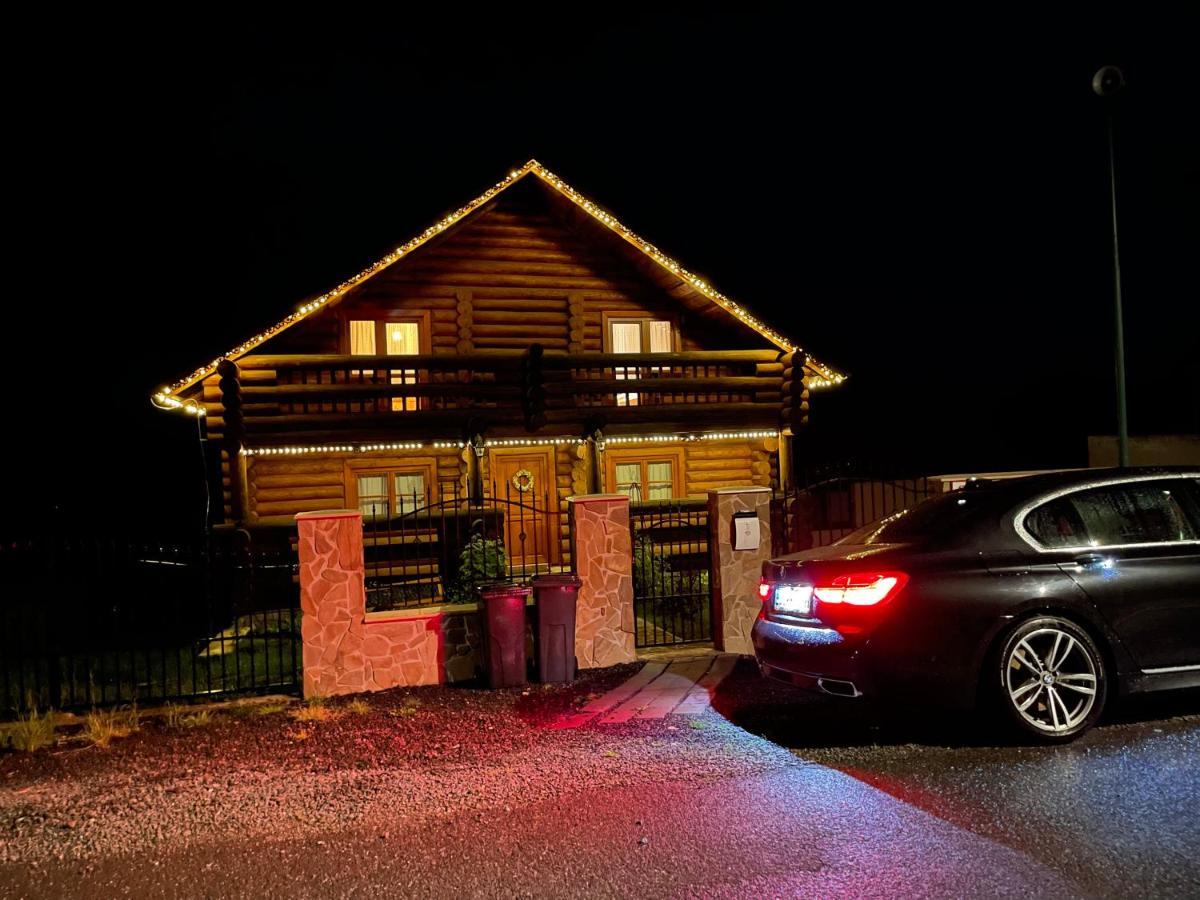 Trinity Log Cabin Wellness Resort Strba Ngoại thất bức ảnh